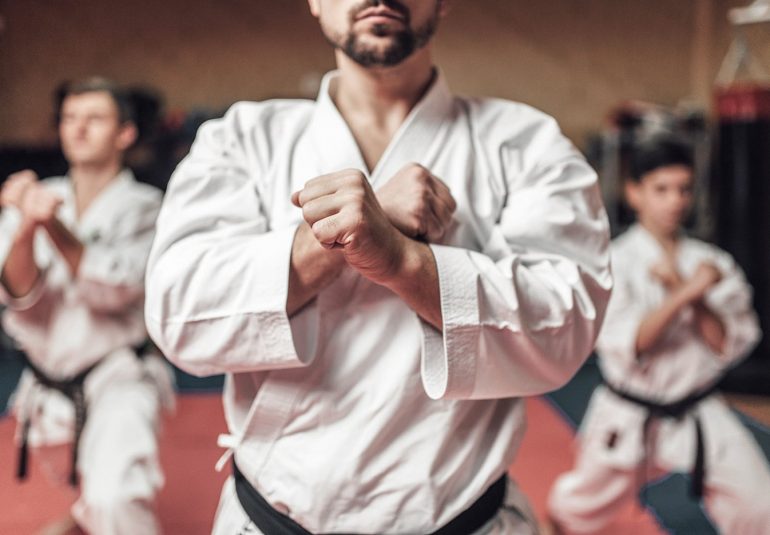 KARATE ÇOCUKLARIN ÖZGÜVENİNİ NASIL GELİŞTİRİR?