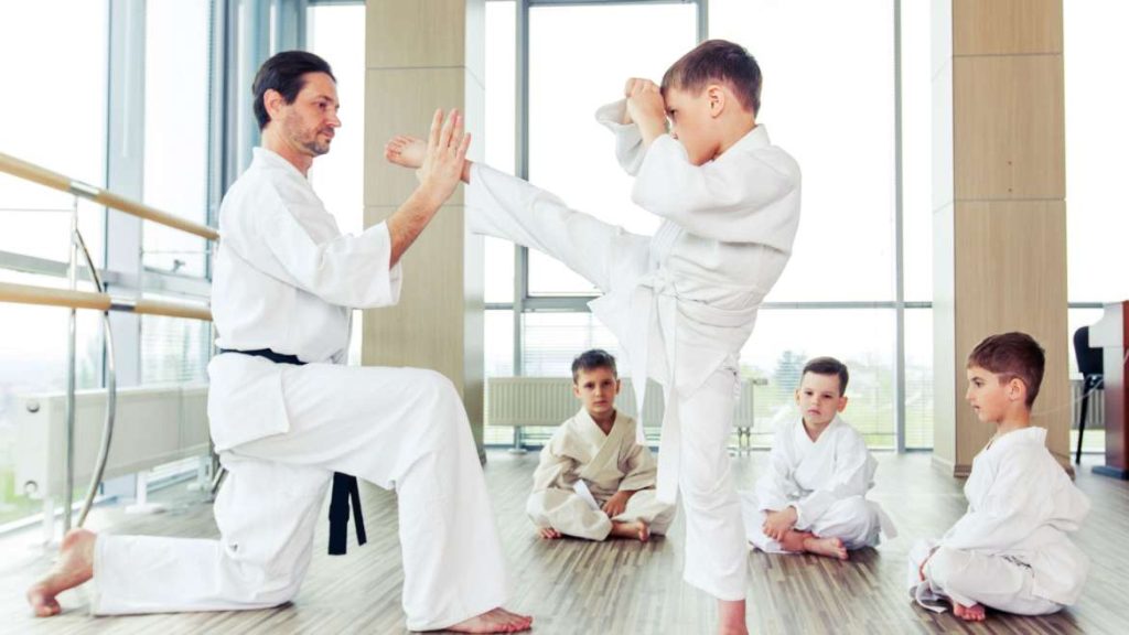 
Hiperaktif Çocuklar Karate Yapabilir mi?
